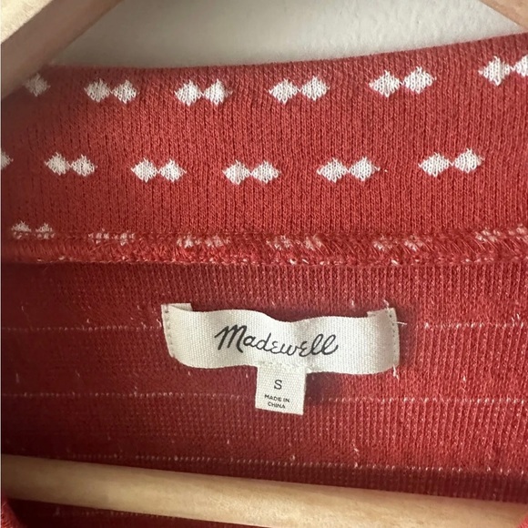 Very cute top, puff sleeve, very soft fabric - Picture 4 of 7